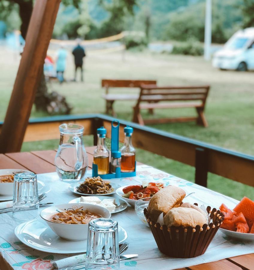 Guesthouse Pashko Тет Екстериор снимка