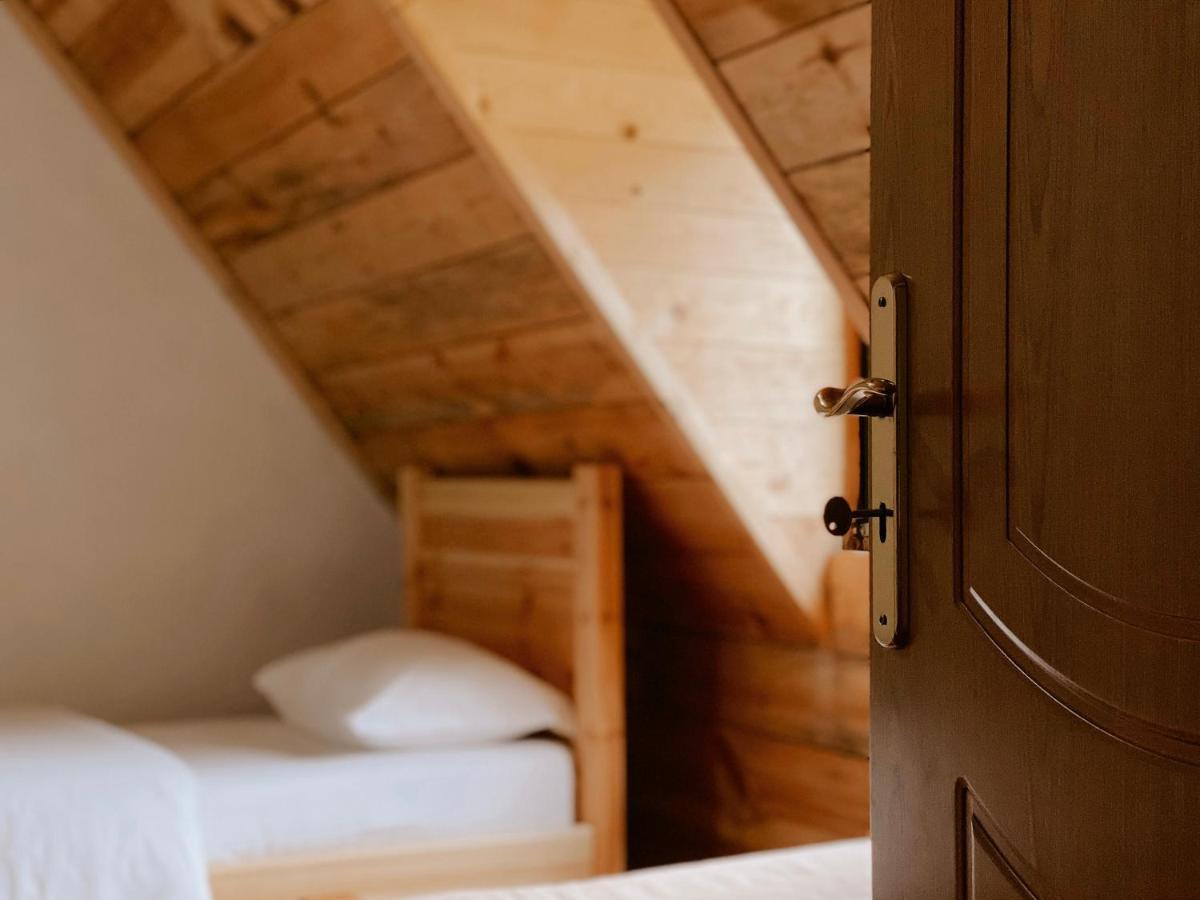 Guesthouse Pashko Тет Екстериор снимка